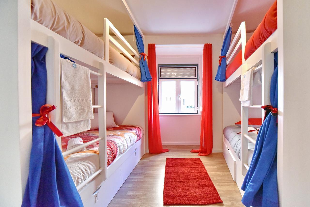 Train Lisbon Hostel Ngoại thất bức ảnh