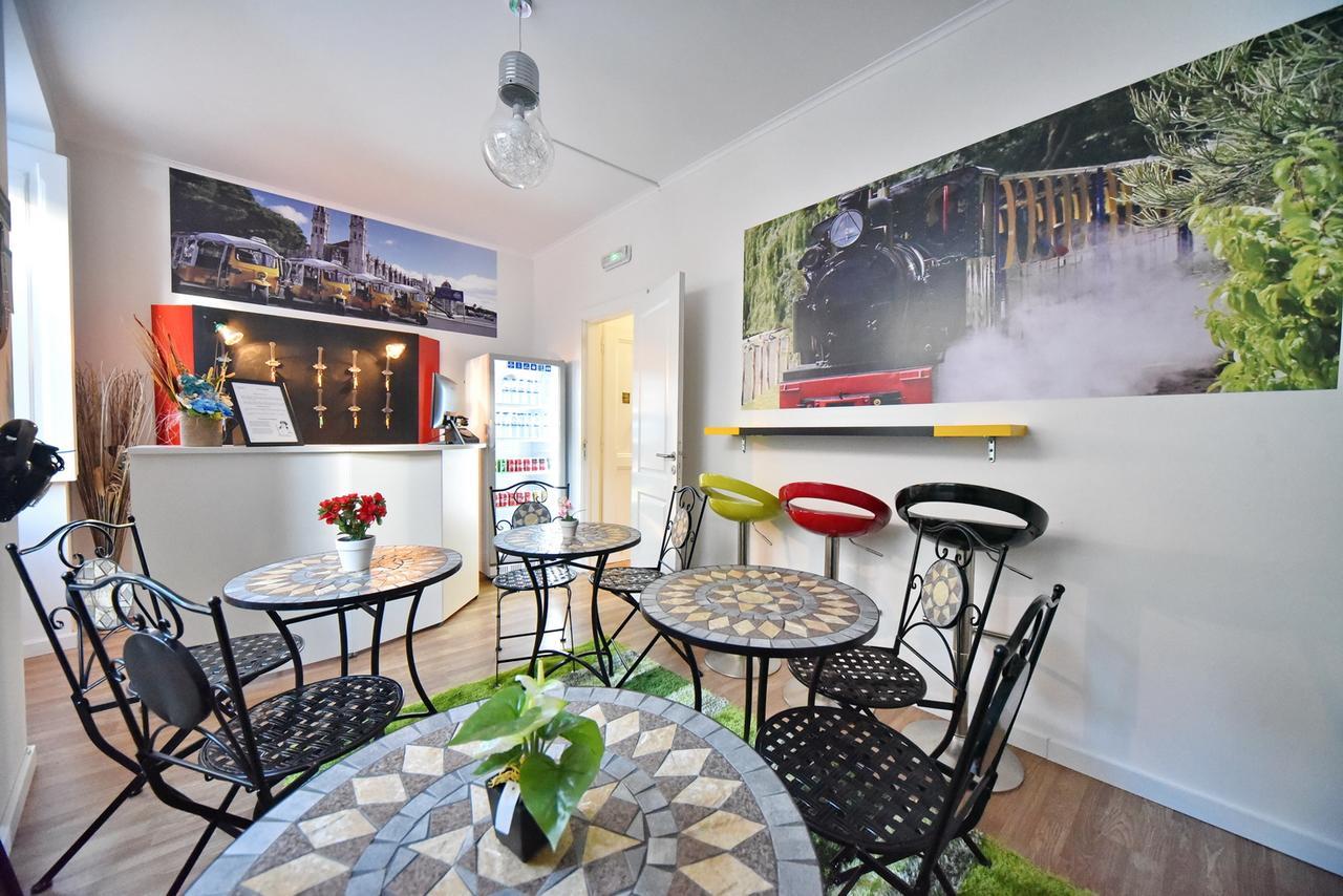Train Lisbon Hostel Ngoại thất bức ảnh