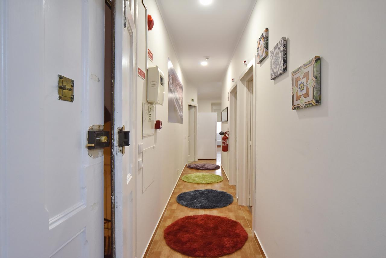 Train Lisbon Hostel Ngoại thất bức ảnh